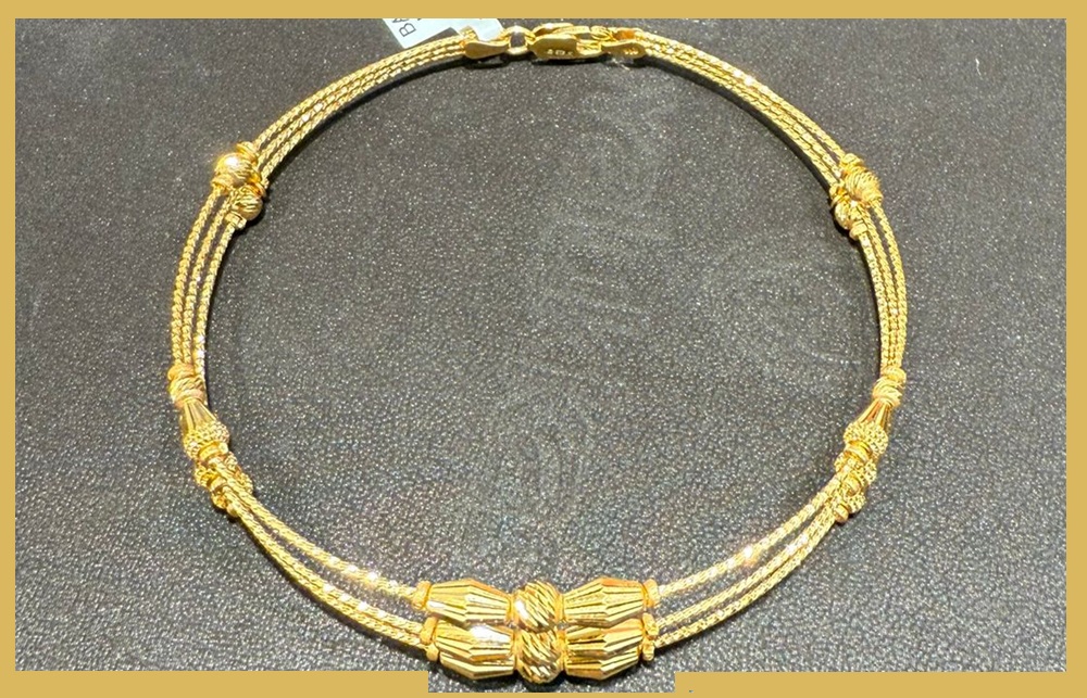 ലക്ഷം കടന്നു കുതിച്ച് പൊന്ന്; ചരിത്രത്തിലാദ്യമായി പവന് ഒരു ലക്ഷം കടന്നു